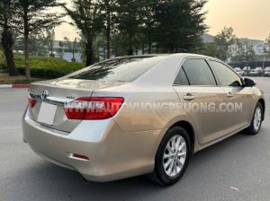 Xe Toyota Camry 2.0E 2013