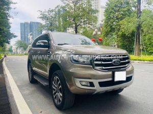 Xe Ford Everest Titanium 2.0L 4x4 AT 2019