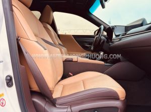 Xe Lexus ES 250 2019