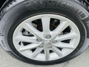 Xe Toyota Camry 2.0E 2010