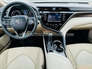 Xe Toyota Camry 2.0G 2019