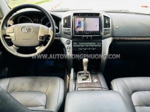Xe Toyota Land Cruiser VX 4.6 V8 2014