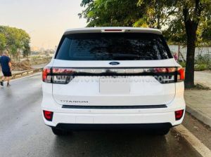 Xe Ford Everest Titanium 2.0L 4x2 AT 2024