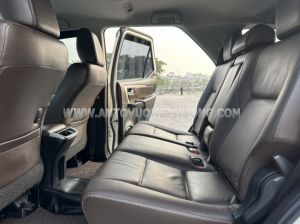 Xe Toyota Fortuner 2.7V 4x2 AT 2017