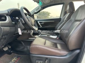 Xe Toyota Fortuner 2.7V 4x2 AT 2017