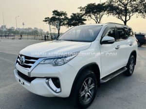 Xe Toyota Fortuner 2.7V 4x2 AT 2017
