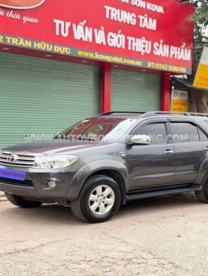 Xe Toyota Fortuner 2.7V 4x4 AT 2010