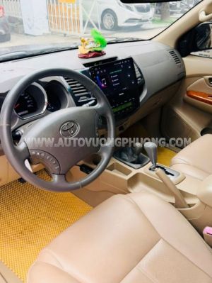 Xe Toyota Fortuner 2.7V 4x4 AT 2010
