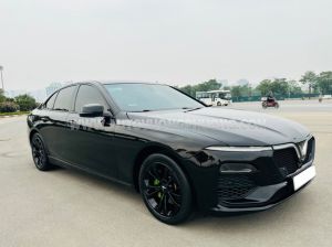 Xe VinFast Lux A 2.0 Base 2.0 AT 2021