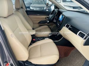 Xe Mitsubishi Outlander 2.0 CVT 2016