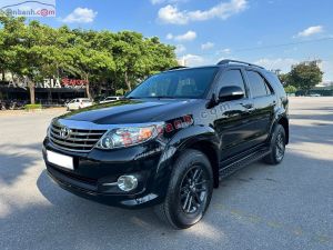 Xe Toyota Fortuner 2.7V 4X2 AT 2016